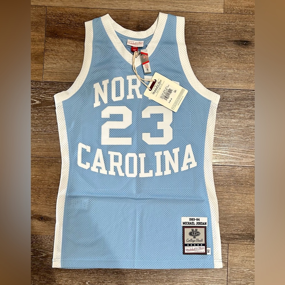 Michael Jordan UNC Mitchell n Ness